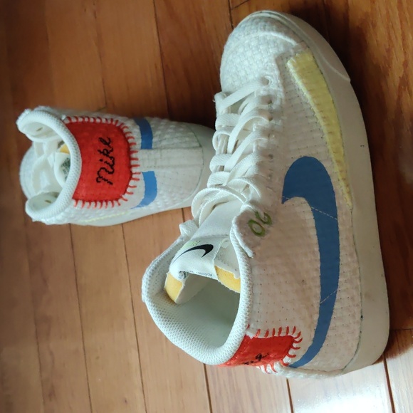 Nike Women's Nike sneakers - Picture 7 of 8